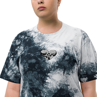 Skull Heart Kiss Women's Relaxed Tie-Dye Shirt