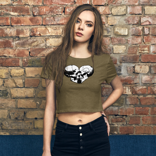 Skull Heart Kiss Women’s Crop Tee